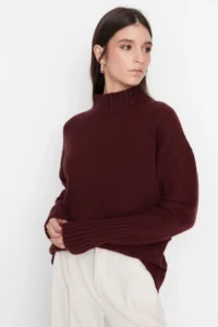 TRENDYOLMİLLA Burgundy Wide Pattern Soft textured Basic Knitwear Sweater - Image 6