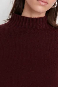 TRENDYOLMİLLA Burgundy Wide Pattern Soft textured Basic Knitwear Sweater - Image 9
