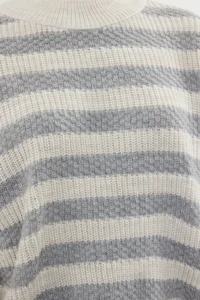 TRENDYOLMİLLA Beige Wide Pattern Striped Knitwear Sweater - Image 4