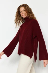 TRENDYOLMİLLA Burgundy Soft textured Wide Pattern Knitwear Sweater