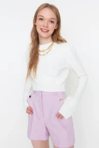 TRENDYOLMİLLA Ecru Crop Soft textured Knitwear Sweater - Image 3
