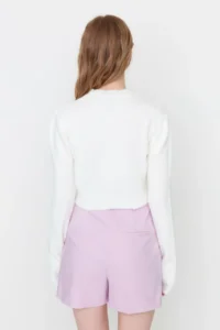 TRENDYOLMİLLA Ecru Crop Soft textured Knitwear Sweater - Image 5