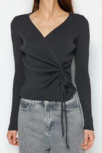 TRENDYOLMİLLA Anthracite Double breasted Ruffle Detailed Knitwear Sweater - Image 3