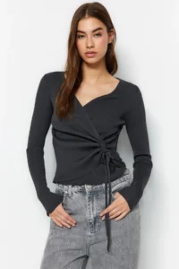 TRENDYOLMİLLA Anthracite Double breasted Ruffle Detailed Knitwear Sweater - Image 4