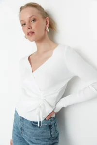 TRENDYOLMİLLA Ecru Double breasted Shirring Detailed Knitwear Sweater - Image 2