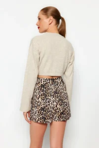 TRENDYOLMİLLA Stone Super Crop Basic Knitwear Sweater - Image 5