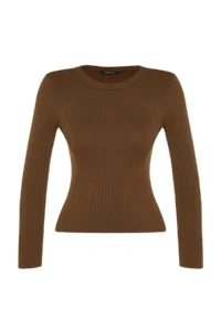 TRENDYOLMİLLA Brown Basic Crew Neck Knitwear Sweater - Image 6