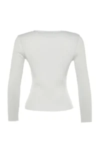 TRENDYOLMİLLA Ecru Basic Crew Neck Knitwear Sweater - Image 8