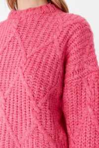 TRENDYOLMİLLA Fuchsia Soft textured Wide Pattern Knitwear Sweater - Image 4