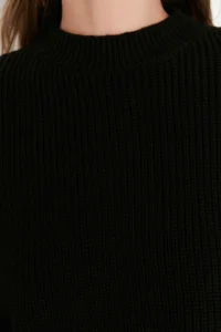 TRENDYOLMİLLA Black Wide Pattern Basic Knitwear Sweater - Image 9