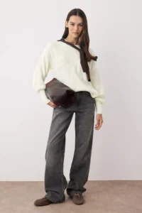 TRENDYOLMİLLA Ecru Wide Pattern Basic Knitwear Sweater - Image 4