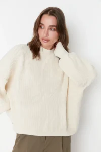 TRENDYOLMİLLA Ecru Wide Pattern Basic Knitwear Sweater - Image 8