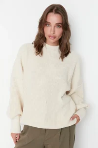 TRENDYOLMİLLA Ecru Wide Pattern Basic Knitwear Sweater - Image 9
