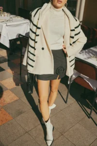 TRENDYOLMİLLA Ecru Mercerized Look Crop Premium Thread / Special Thread Basic Knitwear Sweater - Image 5