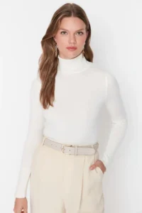 TRENDYOLMİLLA Ecru Mercerized Look Crop Premium Thread / Special Thread Basic Knitwear Sweater - Image 6