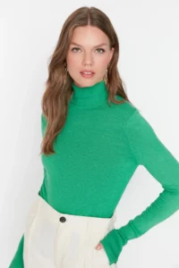 TRENDYOLMİLLA Emerald Green Mercerized Look Premium Thread / Special Thread Basic Knitwear Sweater - Image 2