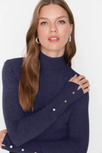 TRENDYOLMİLLA NAVY BLUE Mercerized Look Premium Thread / Special Thread Basic Knitwear Sweater - Image 3