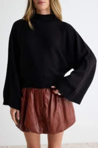 TRENDYOLMİLLA Black Wide Pattern Spanish Arm Knitwear Sweater - Image 4
