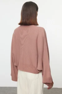 TRENDYOLMİLLA Dusty ROSE Wide Pattern Spanish Arm Knitwear Sweater - Image 6