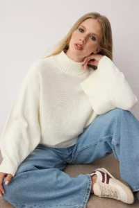 TRENDYOLMİLLA Ecru Wide Pattern Spanish Arm Knitwear Sweater - Image 2