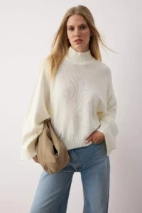 TRENDYOLMİLLA Ecru Wide Pattern Spanish Arm Knitwear Sweater - Image 3