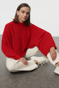 TRENDYOLMİLLA Red Wide Pattern Spanish Arm Knitwear Sweater - Image 2