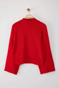 TRENDYOLMİLLA Red Wide Pattern Spanish Arm Knitwear Sweater - Image 7