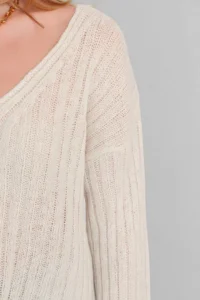 TRENDYOLMİLLA Stone Mercerized Look Woolly Wide Pattern Basic Knitwear Sweater - Image 4
