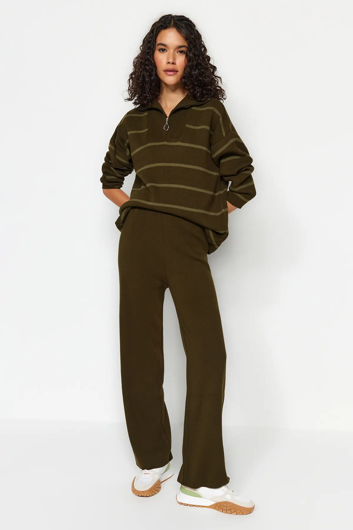 TWOAW24AU00025-KHAKI_1