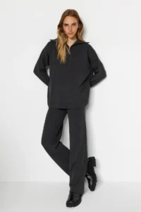 TRENDYOLMİLLA Anthracite Wide Pattern Zippered Knitwear Top and Bottom Set - Image 2