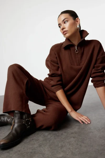 TWOAW24AU00026-BROWN_1