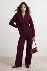 TRENDYOLMİLLA Burgundy Wide Pattern Zippered Knitwear Top and Bottom Set - Image 3