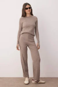 TRENDYOLMİLLA Mink Stone Basic Parmak Detailed Knitwear Top and Bottom Set - Image 2