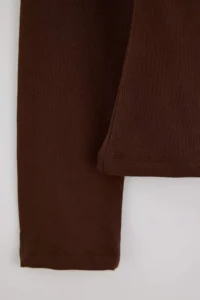 TRENDYOLMİLLA Brown Cotton Square Neck Regular Fit Knitting Blouse - Image 7