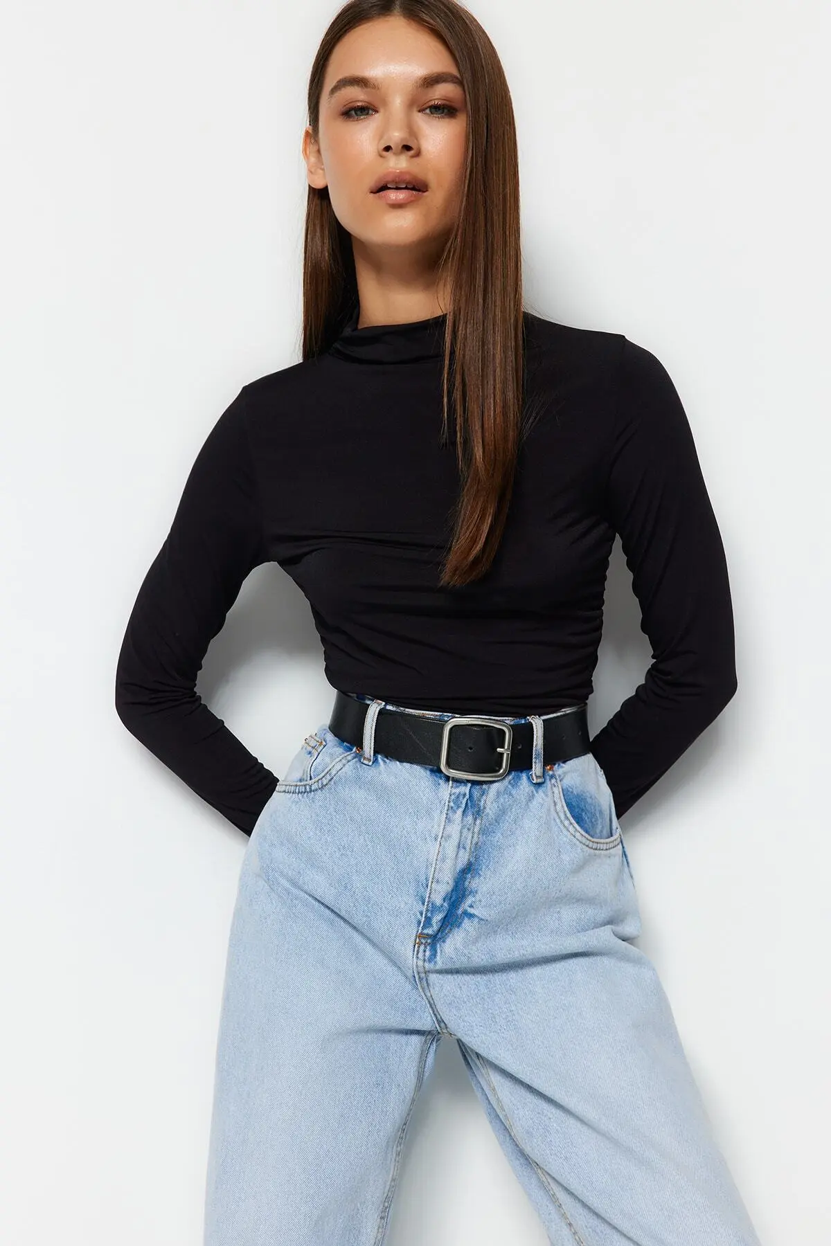 TWOAW24BZ00018-BLACK_1