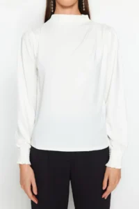 TRENDYOLMİLLA Ecru High Neck Regular Fit Gipe Detailed Flexible Knitting Blouse - Image 3