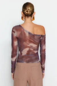 TRENDYOLMİLLA Brown Tulle Fitted Lined Asymmetric Collar Knitting Blouse - Image 7