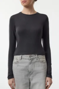 TRENDYOLMİLLA Anthracite Viscose Crew Neck Crop Flexible Knitting Blouse - Image 3