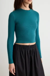TRENDYOLMİLLA Petrol Viscose Crew Neck Crop Flexible Knitting Blouse - Image 3
