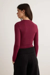 TRENDYOLMİLLA Plum Viscose Crew Neck Crop Flexible Knitting Blouse - Image 4