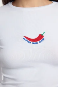 TRENDYOLMİLLA WHITE Embroidered Viscose Crew Neck Crop Flexible Knitting Blouse - Image 3