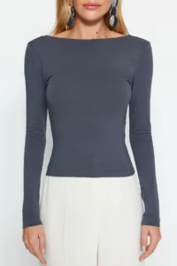 TRENDYOLMİLLA Anthracite Cotton Low-cut back Fitted Flexible Blouse - Image 10