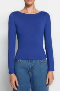 TRENDYOLMİLLA Saks BLUE Cotton Flexible Boat Neck Fitted Flexible Knitting Blouse - Image 3