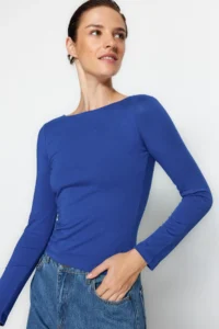 TRENDYOLMİLLA Saks BLUE Cotton Flexible Boat Neck Fitted Flexible Knitting Blouse - Image 5