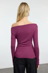 TRENDYOLMİLLA Burgundy Plain Soft Fabric Fitted Boat Neck Knitting Blouse - Image 5