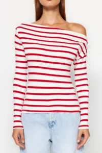 TRENDYOLMİLLA Red Striped Soft Fabric Fitted Boat Neck Knitting Blouse - Image 4