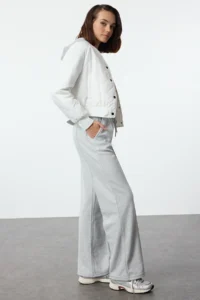 TRENDYOLMİLLA Gray Melange Thessaloniki Material Ribbed Detailed with pocket Wide Plain Knitting Sweatpants Pants - Image 2