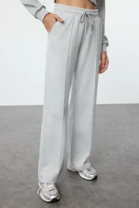 TRENDYOLMİLLA Gray Melange Thessaloniki Material Ribbed Detailed with pocket Wide Plain Knitting Sweatpants Pants - Image 3