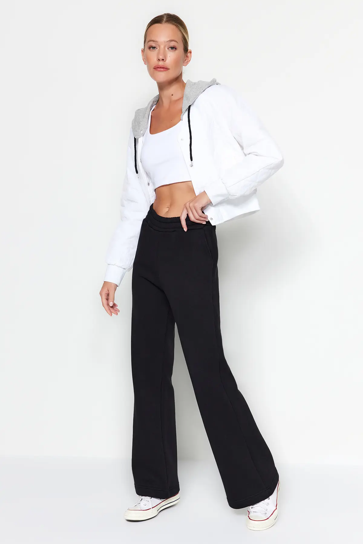 TWOAW24EA00026-BLACK_1
