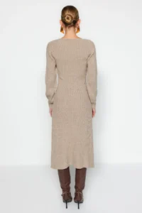 TRENDYOLMİLLA Mink Midi Heart Collar Knit Dress - Image 5